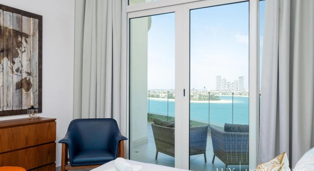LUX Holiday Home - Royal Bay 1