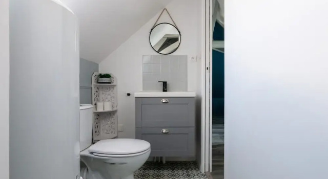 Апартаменты Chic Apartment Near City Center