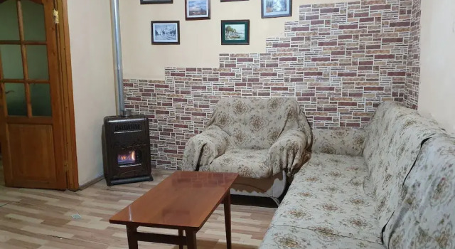Kings and Queens Hostel Baku, Prenota Ostello Baku Azerbaigian, vicino a Piazza della Bandiera Statale