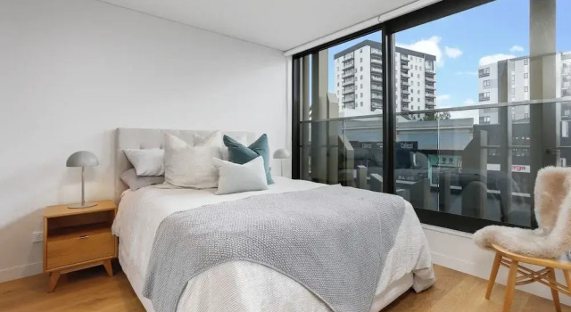 Lighthouse Apartments by Urban Rest