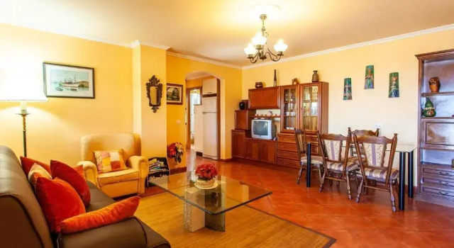 Apartamento con jardin en un chale, Book Apartment Bueu 