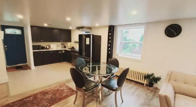 Best location, Adorable 2 bedrooms basement Apt Near mall and Ocean, Rezervovat Hotel Hotely v Nové Skotsko s parkováním, Parkování