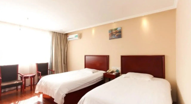 GreenTree Inn Jiangsu Wuxi Jiangyin Xinqiao Taoxin Road Express Hotel, Rezervasyon Otel Huashi Jiangsu