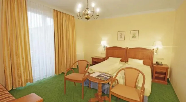Hotel Birkenhof am See, Забронировать Отель Отели Фёлькермаркт с бассейном, Бассейн