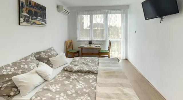 Апартаменты с балконом Hajnalház Apartments