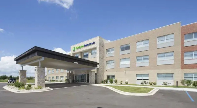 Номер Deluxe Holiday Inn Express & Suites La Porte by IHG