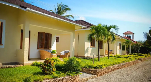 V-Szameitat Homes, Book Hotel Diani Beach 