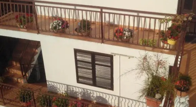 Apartmani Dado, Забронировать Отель Отели Улцинь 3 звезды, 3*