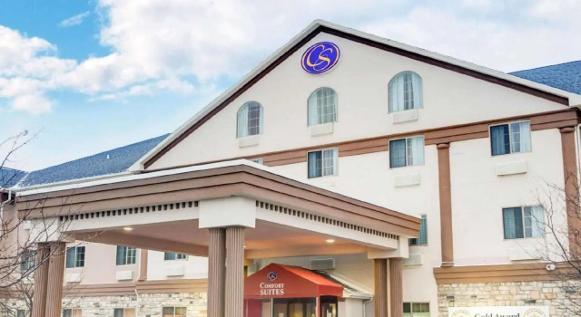 Люкс Comfort Suites Stevensville - St Joseph
