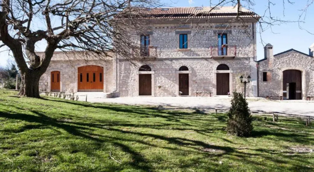 Masseria Salecchia, Buchen Sie Bauernhof Bovino Apulien