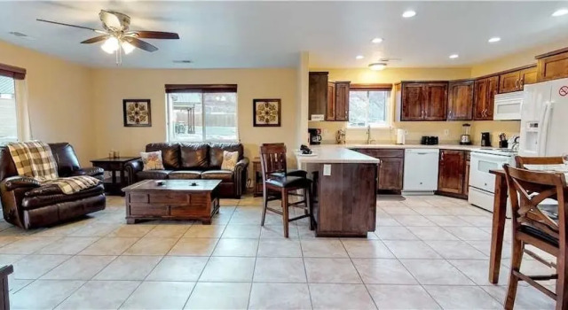 Moab Trails Inn ~ A - 2 Br Duplex