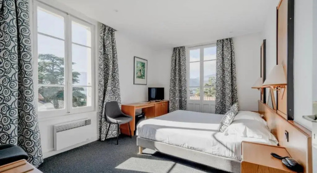Двухместный номер Standard с видом на озеро Hotel du Lac