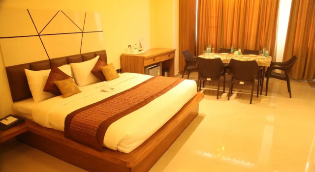 Номер Luxury Hotel Grand Kailash,Kotdwara