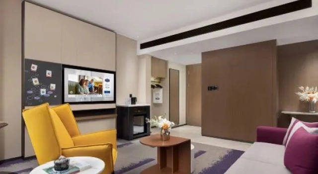 Одноместный люкс Business Hampton by Hilton Yancheng Sheyang