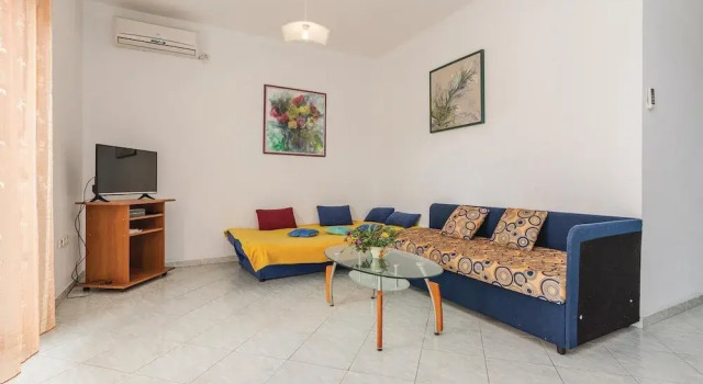 Amazing Apartment in Vir With 2 Bedrooms and Wifi