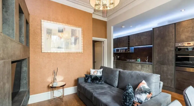 Beautiful 2 BED Apartment - Centre of Chelsea, Varaa Huoneisto Asunnot kohteessa Merseyside, Huoneisto