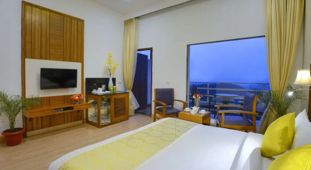 Номер Standard с красивым видом из окна TreeHouse Chail Villas