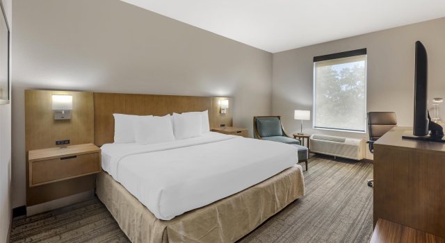 Best Western Green Oaks Inn & Suites, Rezerwuj Hotel La Vernia Teksas