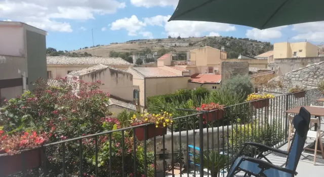 Полулюкс с видом на окрестности Residenza Donnafugata B&B