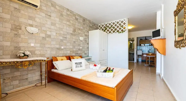 Апартаменты Lions Poros Apartments