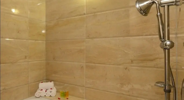 Люкс Platinum с балконом The Chariot Resort & Spa