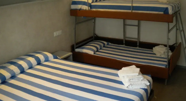 Четырёхместный номер Comfort с балконом Hotel Ambasciata