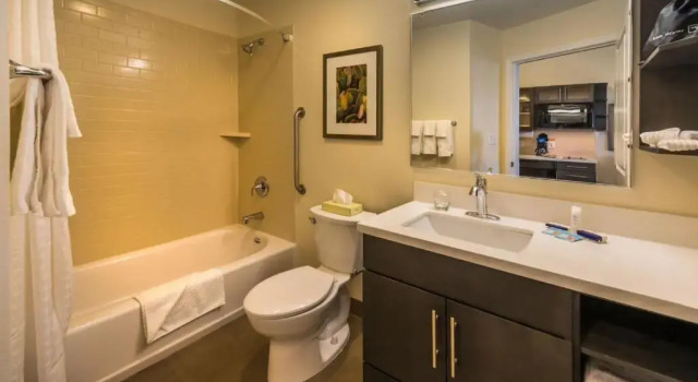 Четырёхместный номер Standard Candlewood Suites Winnemucca by IHG