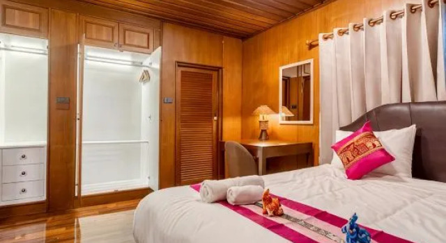 42Garden Teakwood – Family Retreat Near Airport