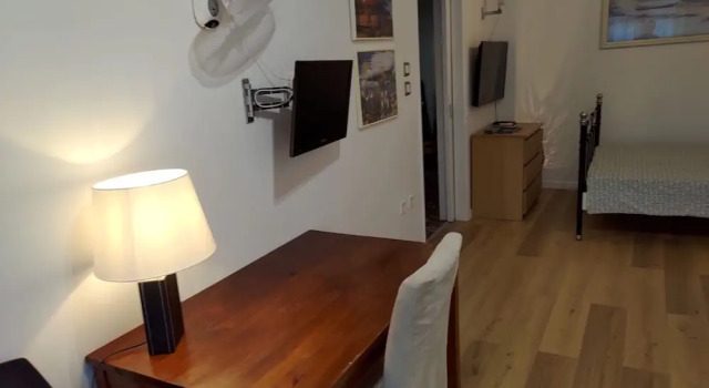 Seafront Apartment - Sleeps 13 - Parking - Balcony, Забронировать Апартаменты/квартира Отели Салоников с парковкой, рядом с Romanian Consulate Thessaloniki, Парковка