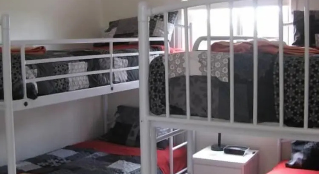 Семейные апартаменты с 2 комнатами Lookout Holiday Units