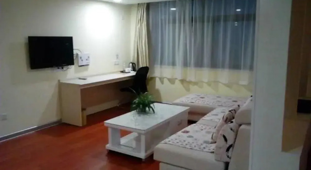 Hanting Hotel Jining Weishan Jinyuan Road, Rezervasyon Otel Weishan otoparklı oteller, Otopark