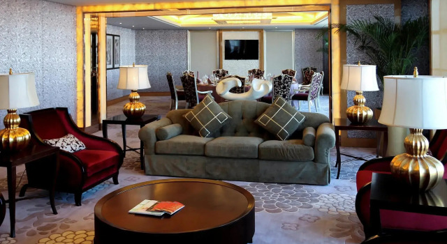 Pullman Linyi Lushang