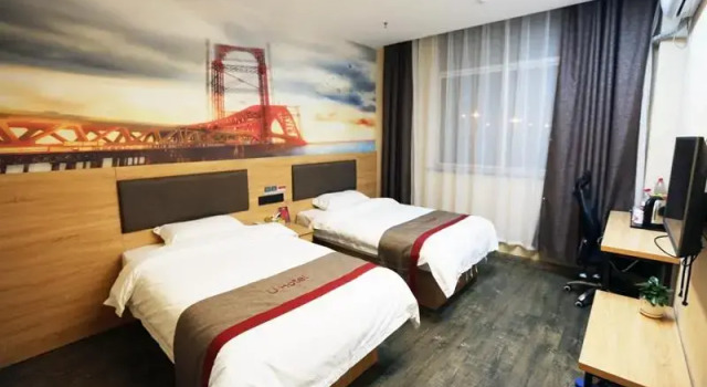 Thank Inn Chain Hotel Shandong Linyi Tancheng County Tandong road bus station, Забронировать Отель Линьи Шаньдун
