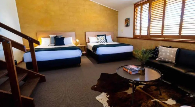 Четырёхместный номер Executive Prairie Hotel