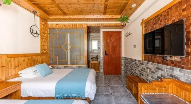Люкс с 4 комнатами Phoenix Jinghua Hotel