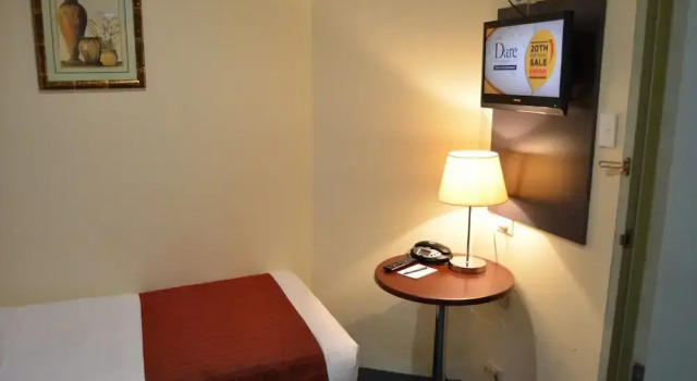 Одноместный номер Standard с красивым видом из окна Devere Hotel