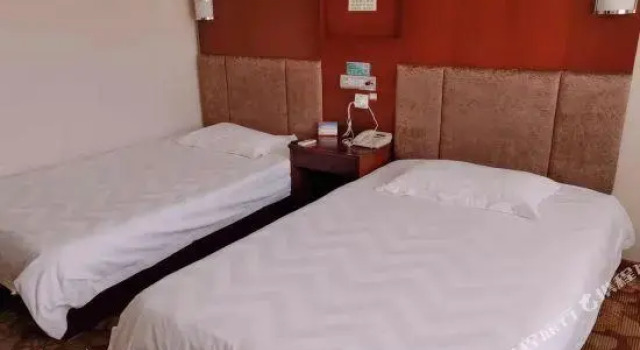 Номер Standard Lanhuahua Hotel Dingbian No.2