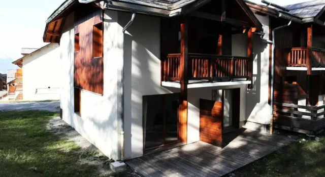 CHALET LA COMBE D OR - Chalets pour 6 Personnes 834, Забронировать Шале Виллы Hautes-Alpes, Вилла