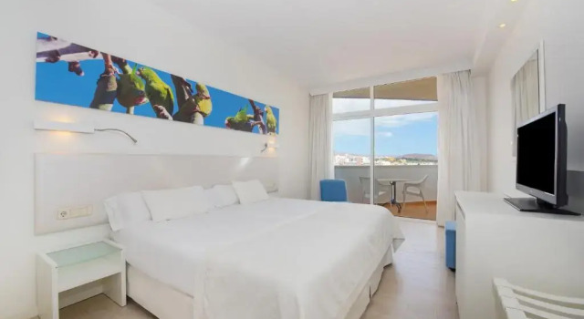 Двухместный номер с частичным видом на море Iberostar Waves Bouganville Playa