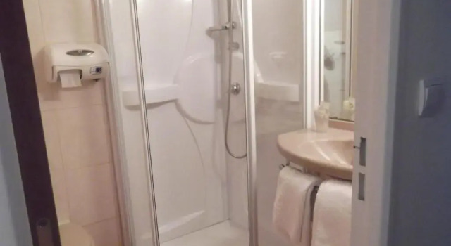 Трёхместный номер Standard Logis JumHotel