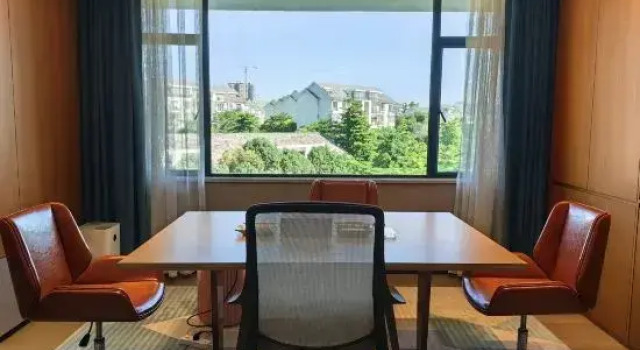 Люкс Deluxe Silver World Hotels Resorts