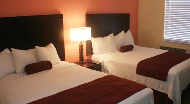 Ocean Village Hotel and Resort, Book Hotel Hoteller i Surfside Beach med parkering, Parkering