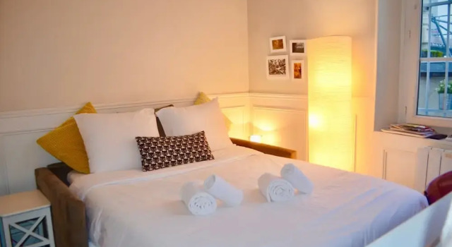 Studio In Centre Of Marais, Забронировать Отель 3-й округ: Маре Париж, рядом с Станция метро Rambuteau