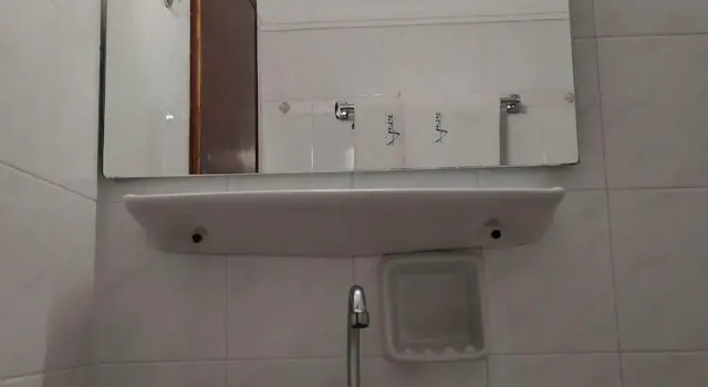 Трёхместный номер Standard с балконом и с красивым видом из окна Avra Beach Hotel