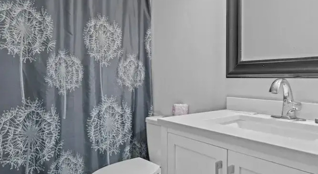 Четырёхместный номер Standard Edge of the Avalon Inn