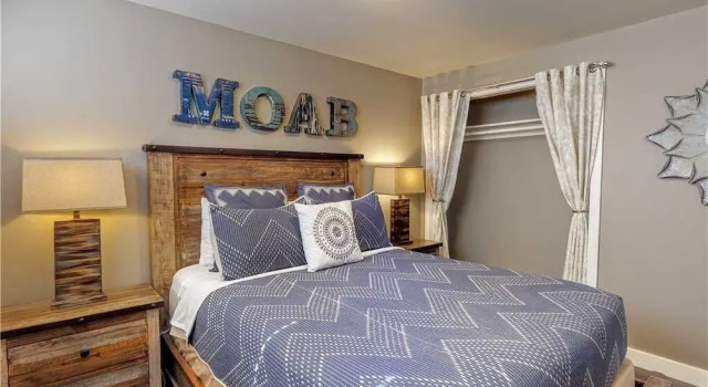 Purple Sage Flats #5 1 Bedroom Apts, Book Hotel Moab Arches National Park