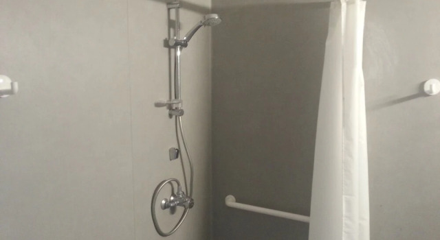 Кровать в общем номере (женский номер) S'cool Hostel
