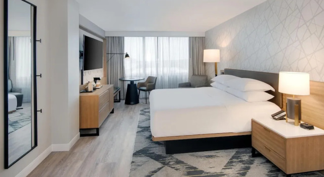 Двухместный клубный номер Standard Sheraton Birmingham