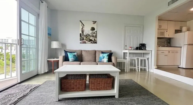 Coconut Malorie 209 1 Bedroom Condo by RedAwning
