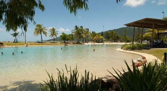 Двухместный номер Economy Whitsunday on The Beach
